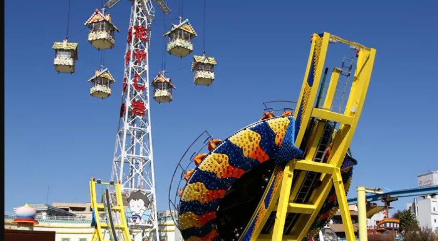 Asakusa Hanayashiki, Japan
